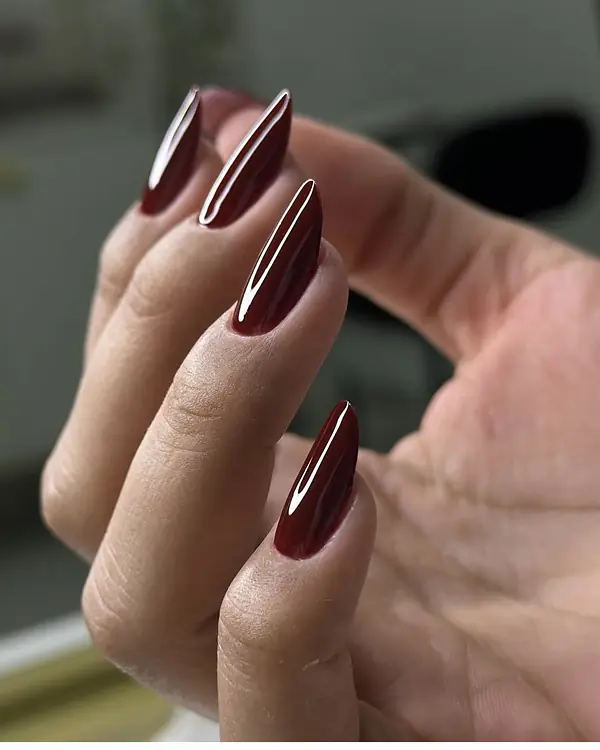 Unhas feitas por aluna da Maysa