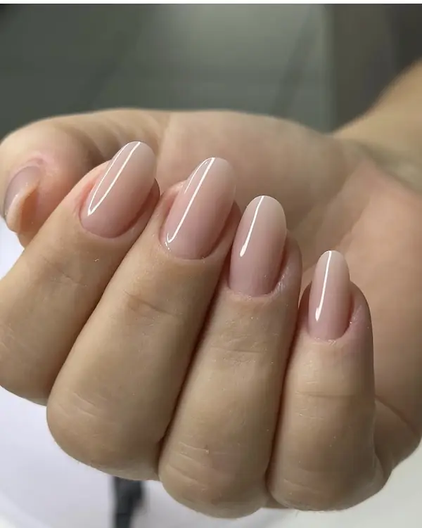 Unhas feitas por aluna da Maysa